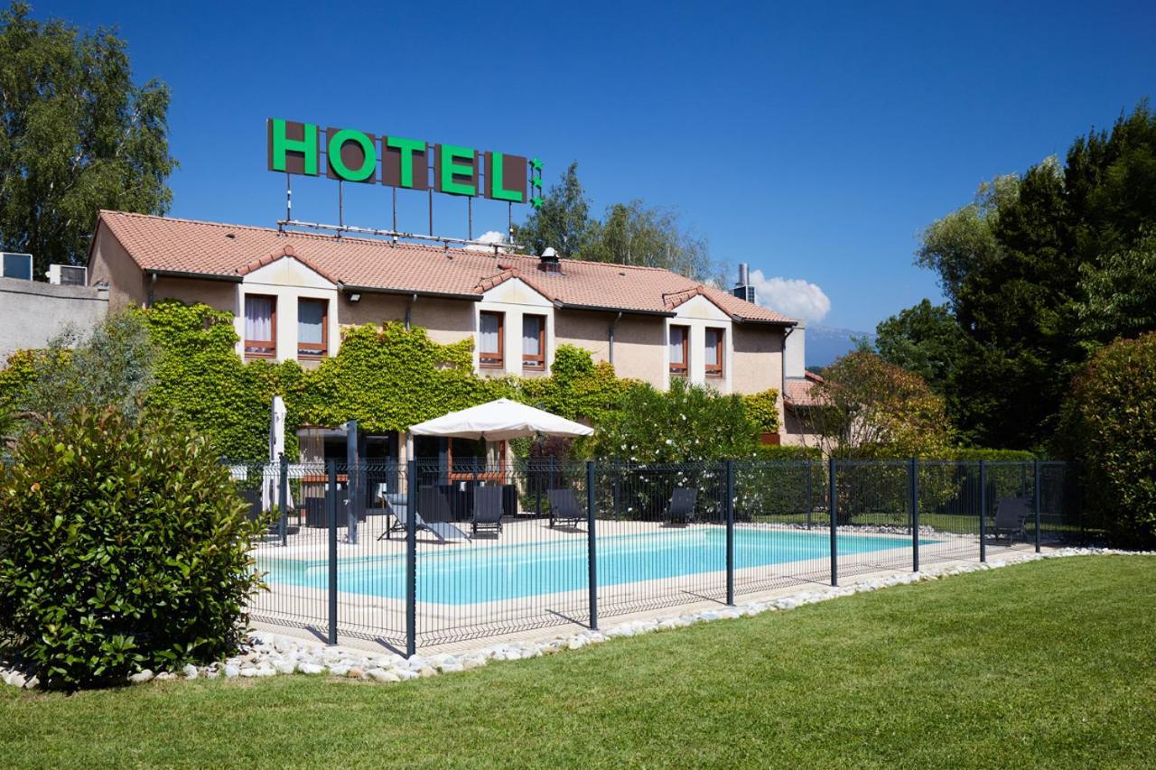 Logis Des Trois Massifs Hotel Claix  Bagian luar foto
