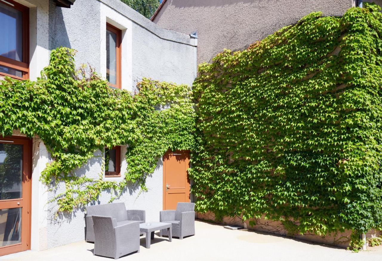 Logis Des Trois Massifs Hotel Claix  Bagian luar foto
